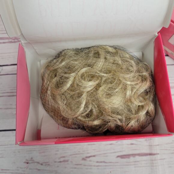 Paula Young Curl Cluster Clip On Q3318 Blonde - New - Picture 2 of 5